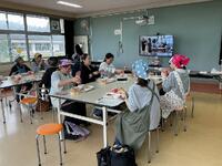 試食会　会食